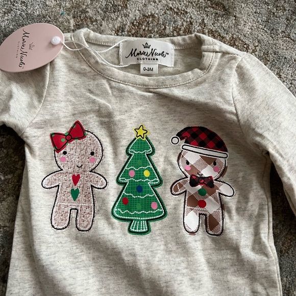0-3 m NWT Marie Nicole Holiday Romper Tree and ginger people!  So cute! - Picture 2 of 3